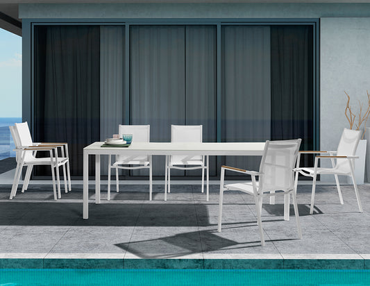 ELLA dining table by Couture Jardin