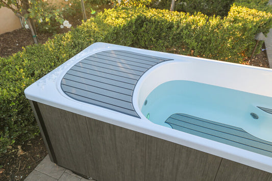 Kodiak by Jacuzzi Cold Plunge
