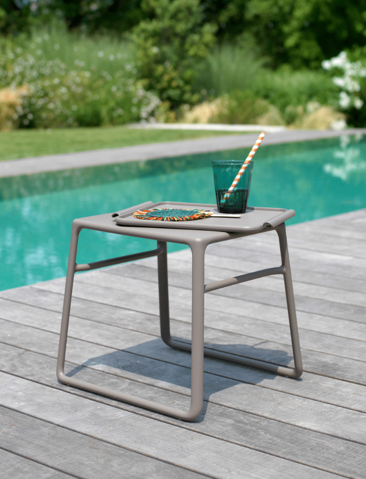 POP side table - By Nardi