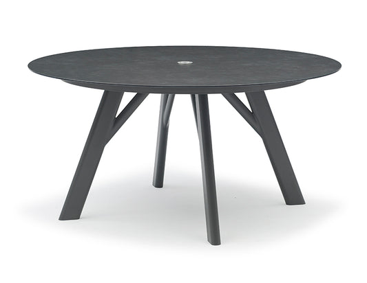YES dining table by Couture Jardin