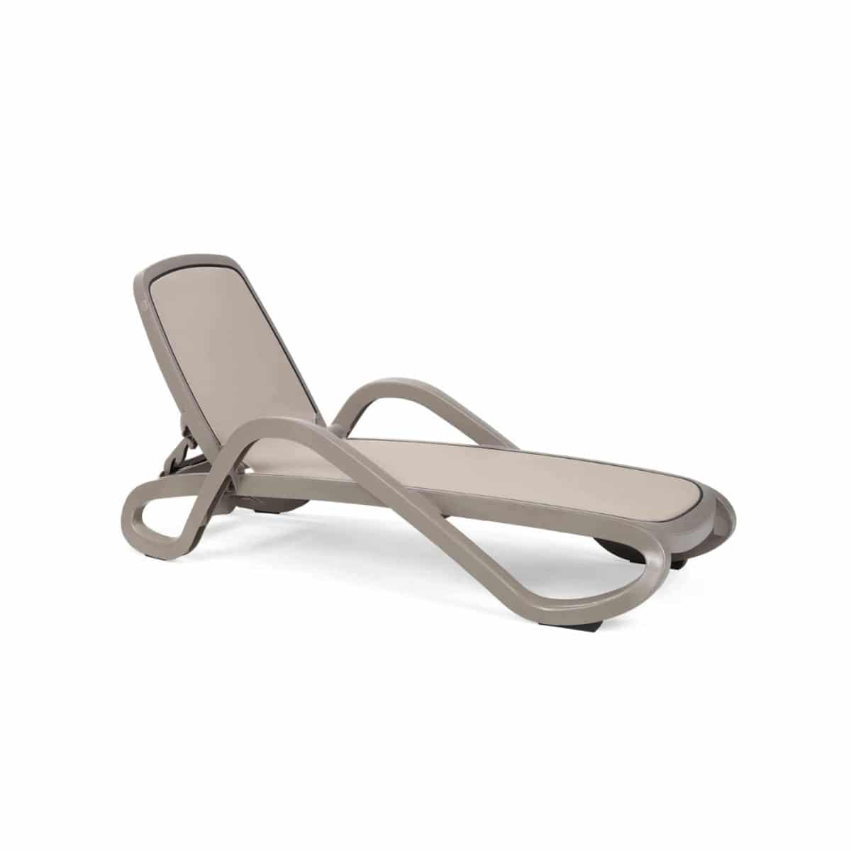 Alfa Chaise Lounge by Nardi