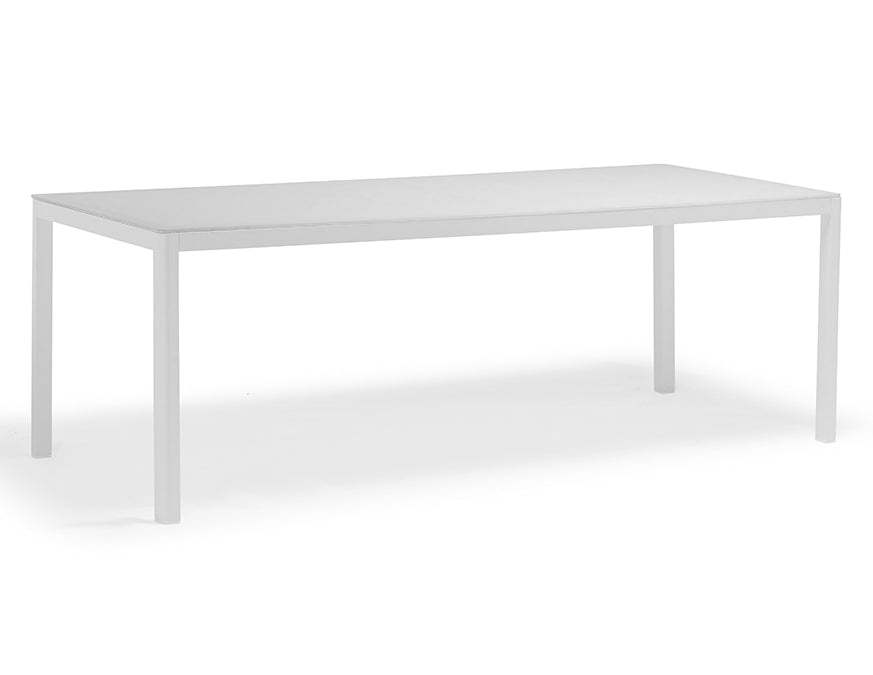 ELLA dining table by Couture Jardin