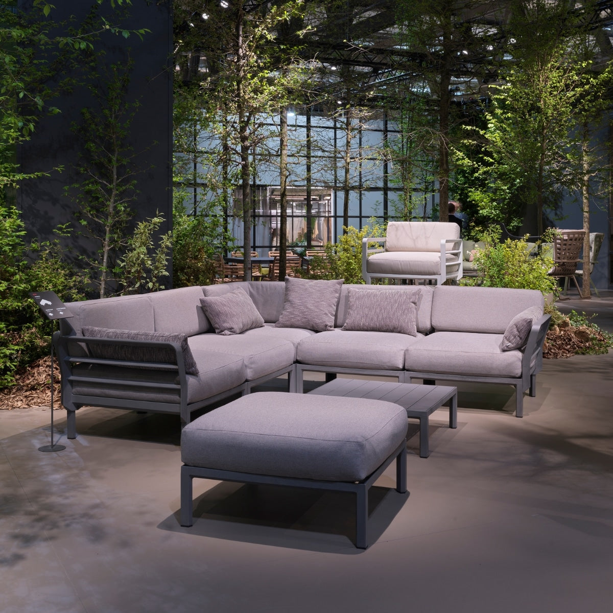 Maximo 5 Deep Seating Set By Nardi