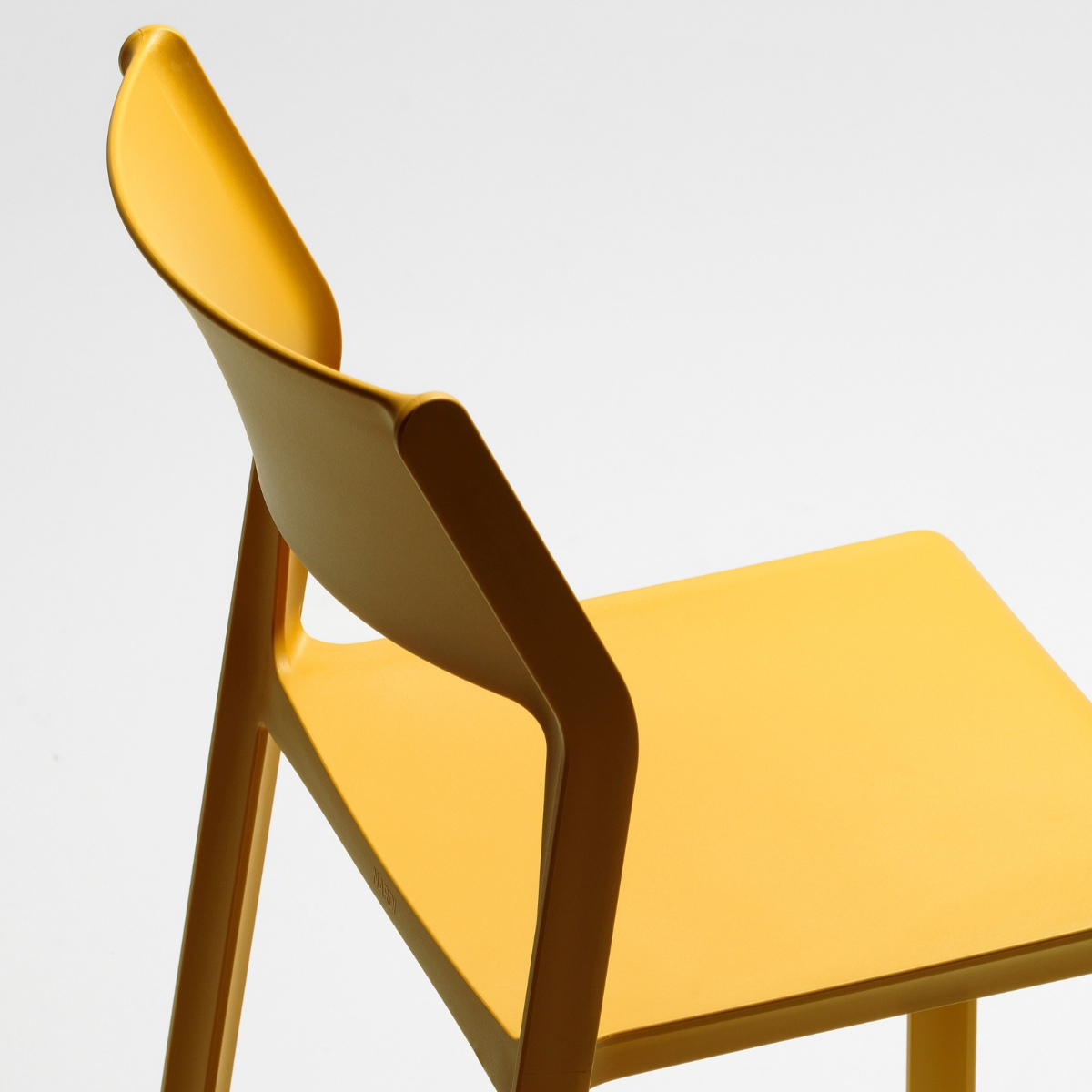 TRILL dining side chair by Nardi