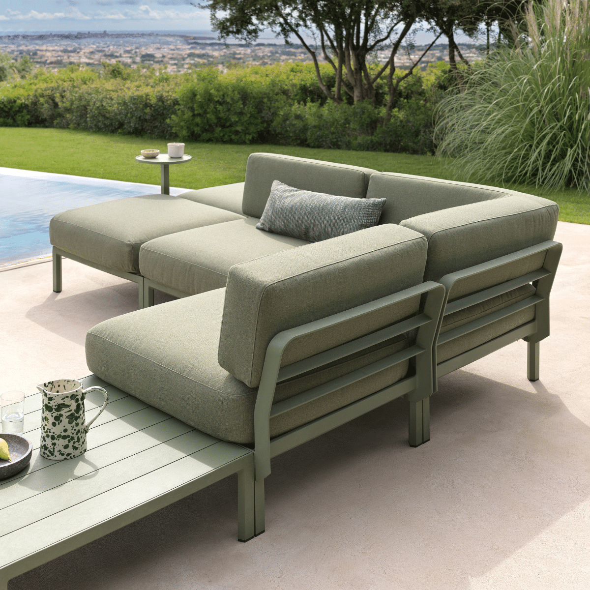 Maximo 33 Side Table By Nardi