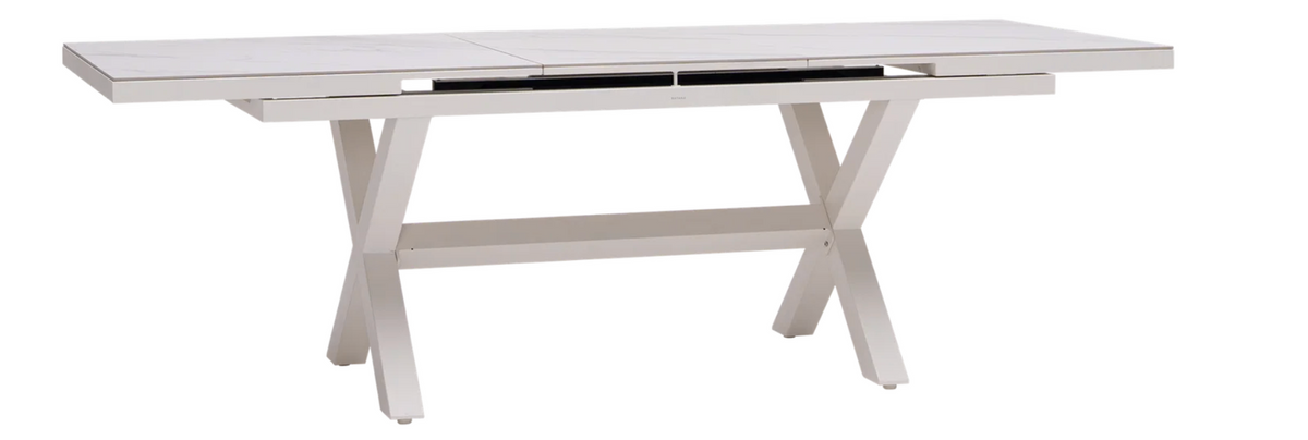 SORRENTO Extendable Dining Table by Ratana