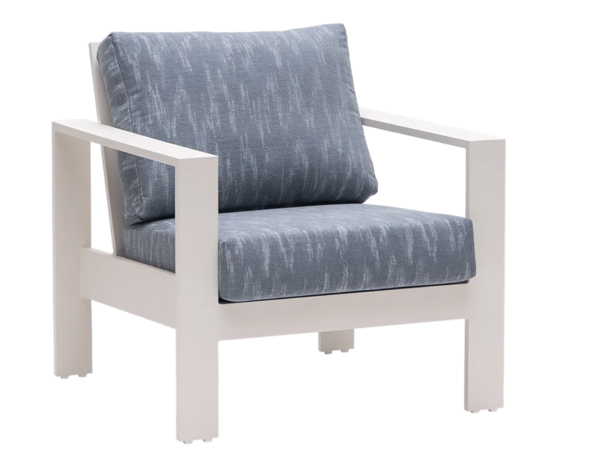Vienna Club Chair by Ratana