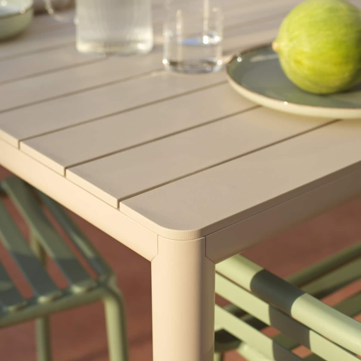 Tevere 147 Extendable Dining - by Nardi