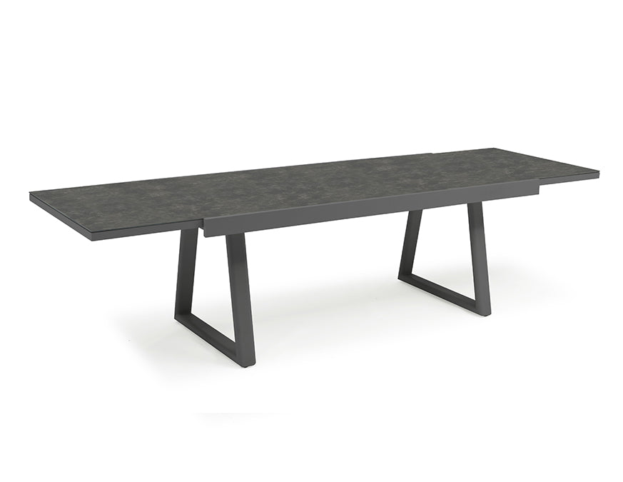 TOGETHER extension dining table by Couture Jardin
