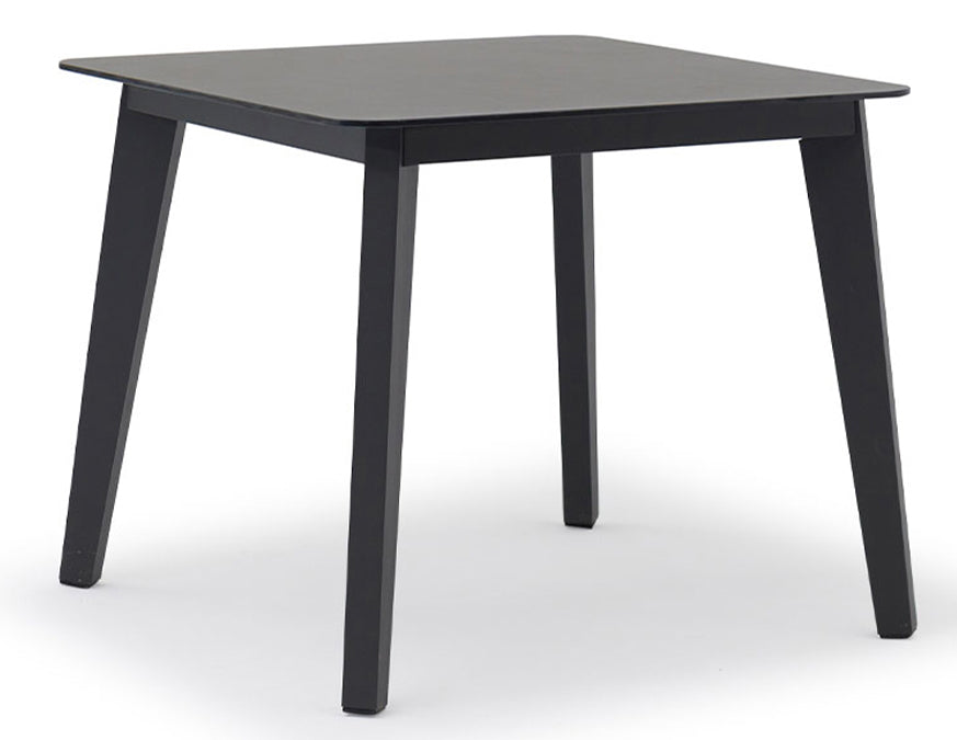 DIVA dining table by Couture Jardin