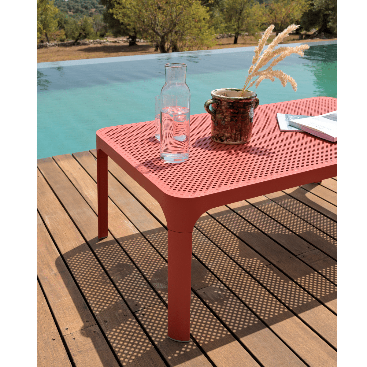 NET 100 coffee table By Nardi