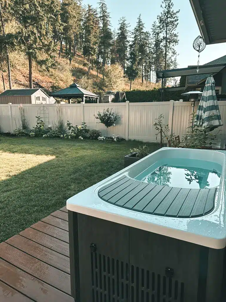 Kodiak cold plunge tub
