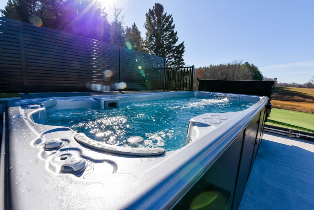 Jacuzzi® PowerPro™ Competitive Swimmer Swim Spa