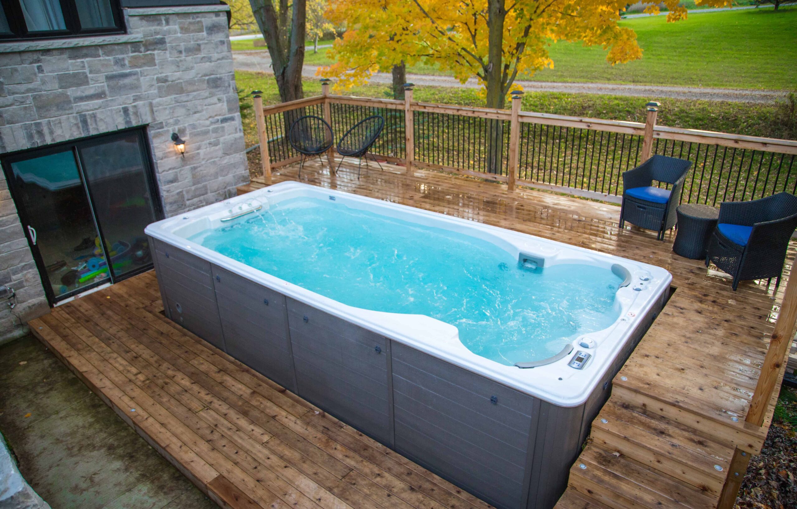 Jacuzzi® Swim Spas All Seasons Pool™ Collection
